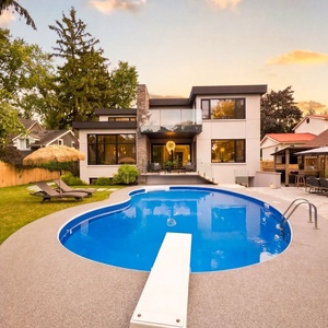HUX Papousek Realty Group Hours